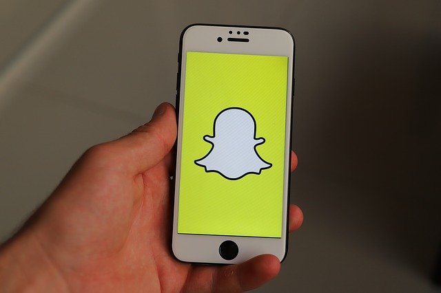 Pourquoi les ados sont devenus accro à Snapchat ?